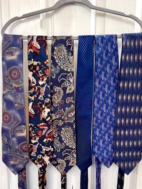 Lot of 6 Designer & Vtg Silk Blue Ties Halston Zylos Pierre Cardin John Weitz
